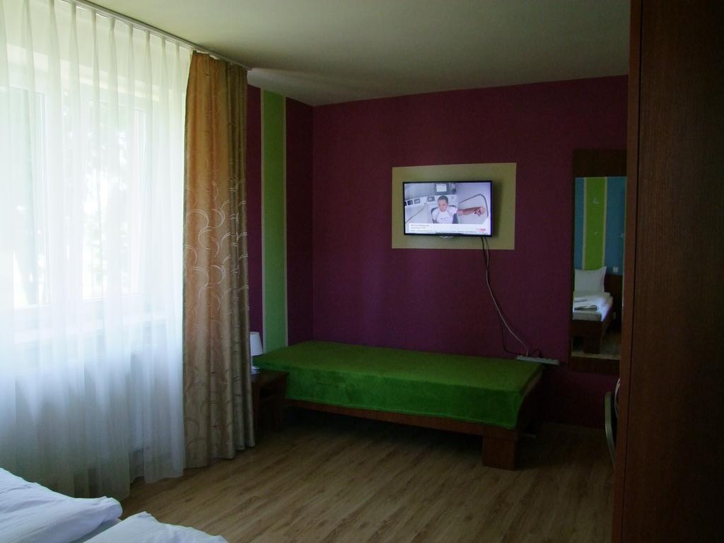 Warnenczyka 85A Bezplatny Parking, Faktura, Prywatna Lazienka, Klimatyzacja Rzeszów Habitación foto